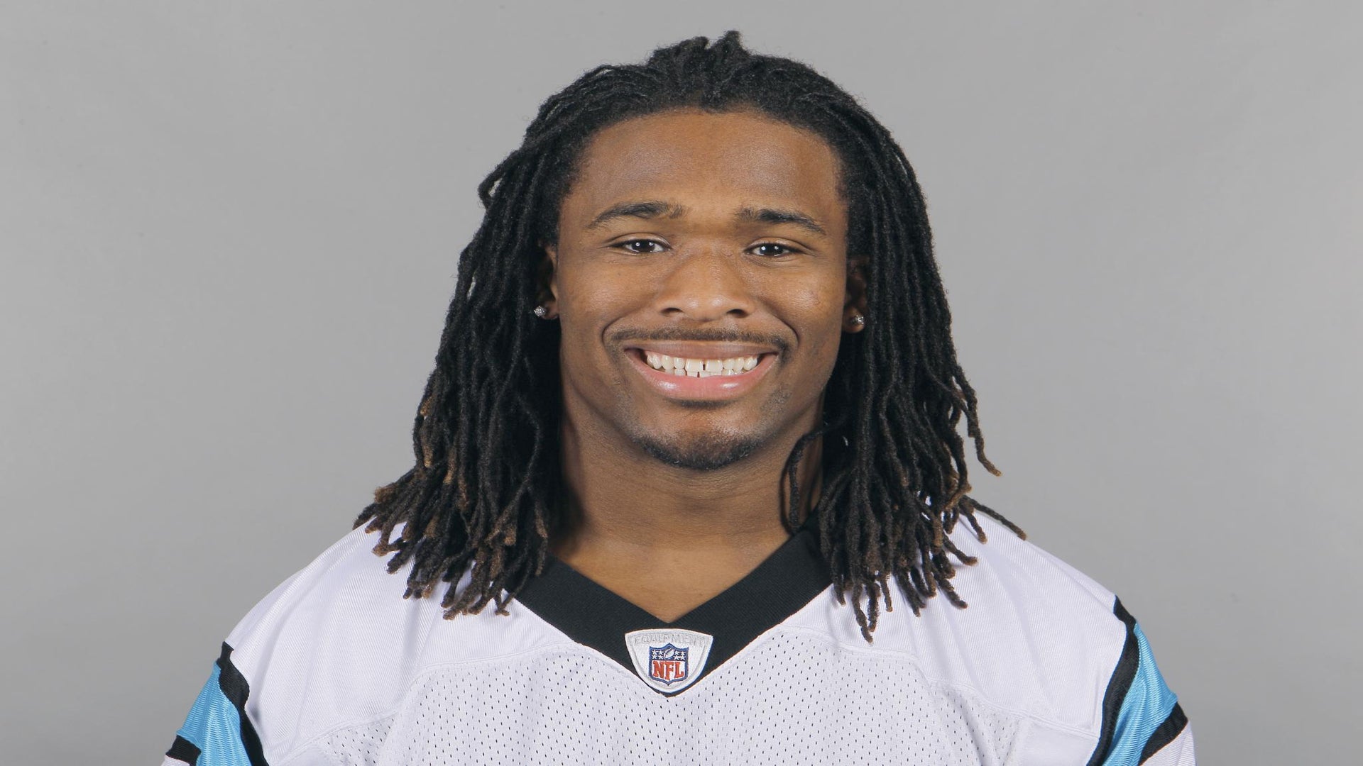 NFL Running Back DeAngelo Williams Covers The Cost Of 53 Mammograms For