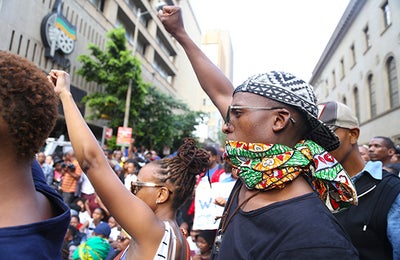 35 Powerful Photos of Student Protests on the Streets of South Africa