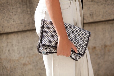 Accessories Street Style: Printed Pieces That Will Elevate Any Ensemble