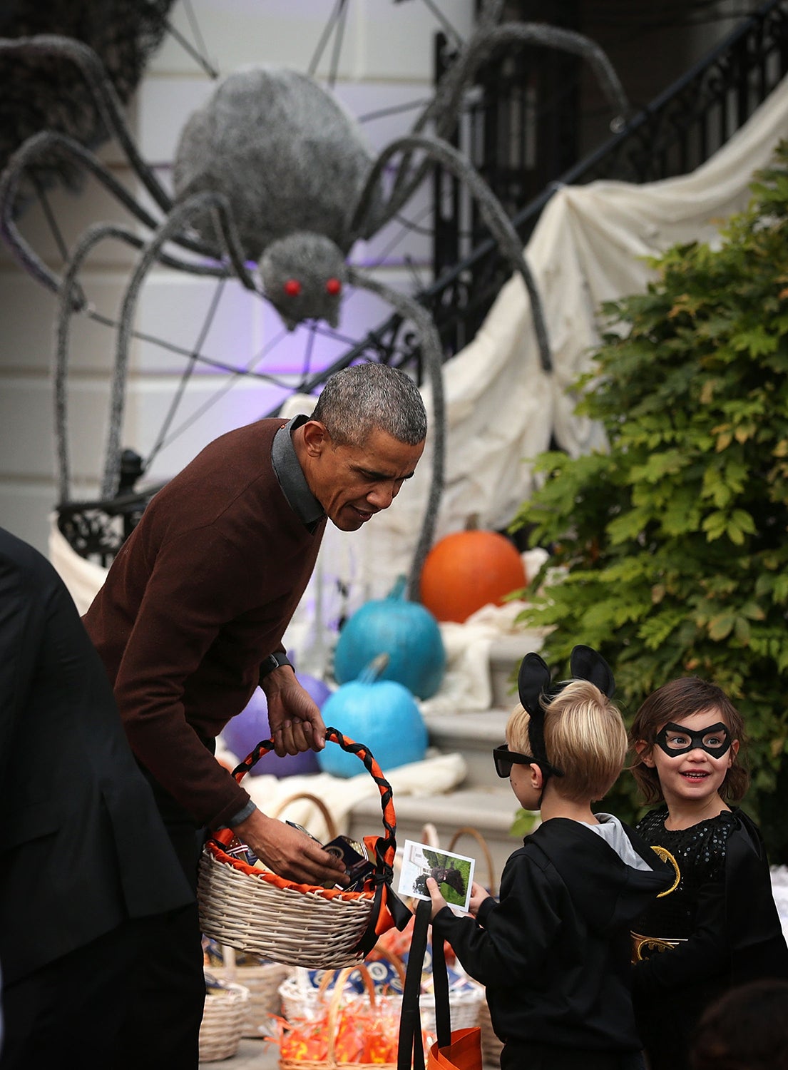 How Barack and Michelle Obama Celebrated Halloween
