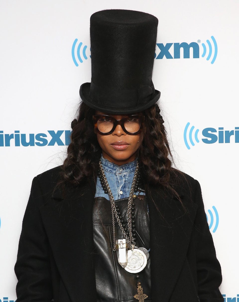 Just In Time For Holiday Chill: Erykah Badu’s Mixtape Will Be Out This Friday