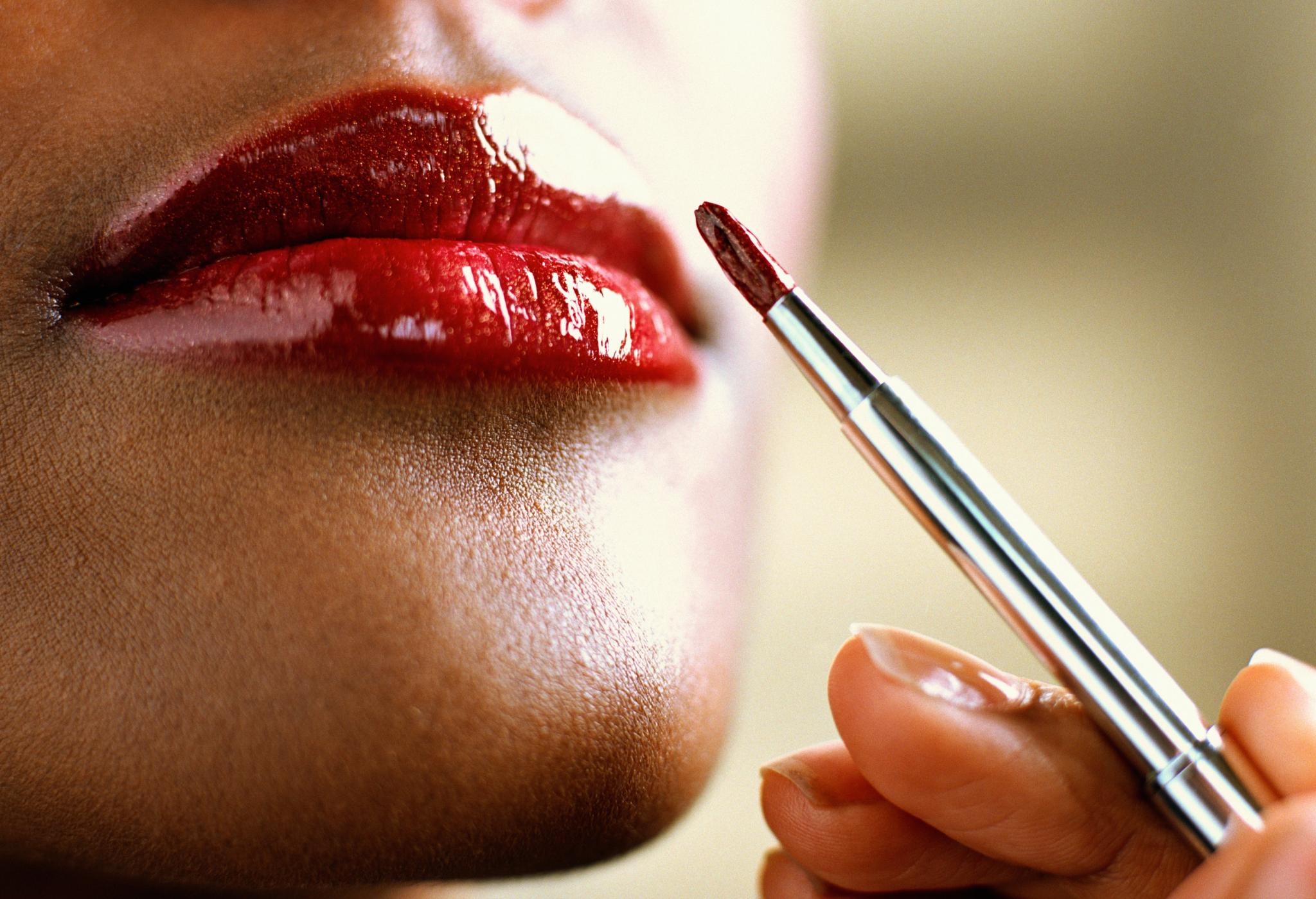 Lining Your Lips is Now Called 'Lip Contouring'