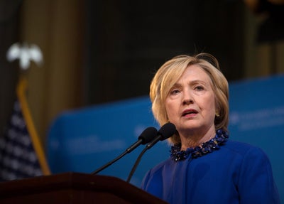Hillary Clinton Wants Department of Justice to Lead Investigation in Laquan McDonald Shooting