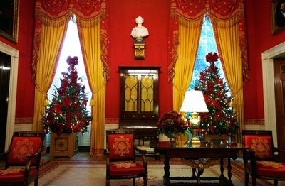 Michelle Obama Reveals White House Holiday Decor