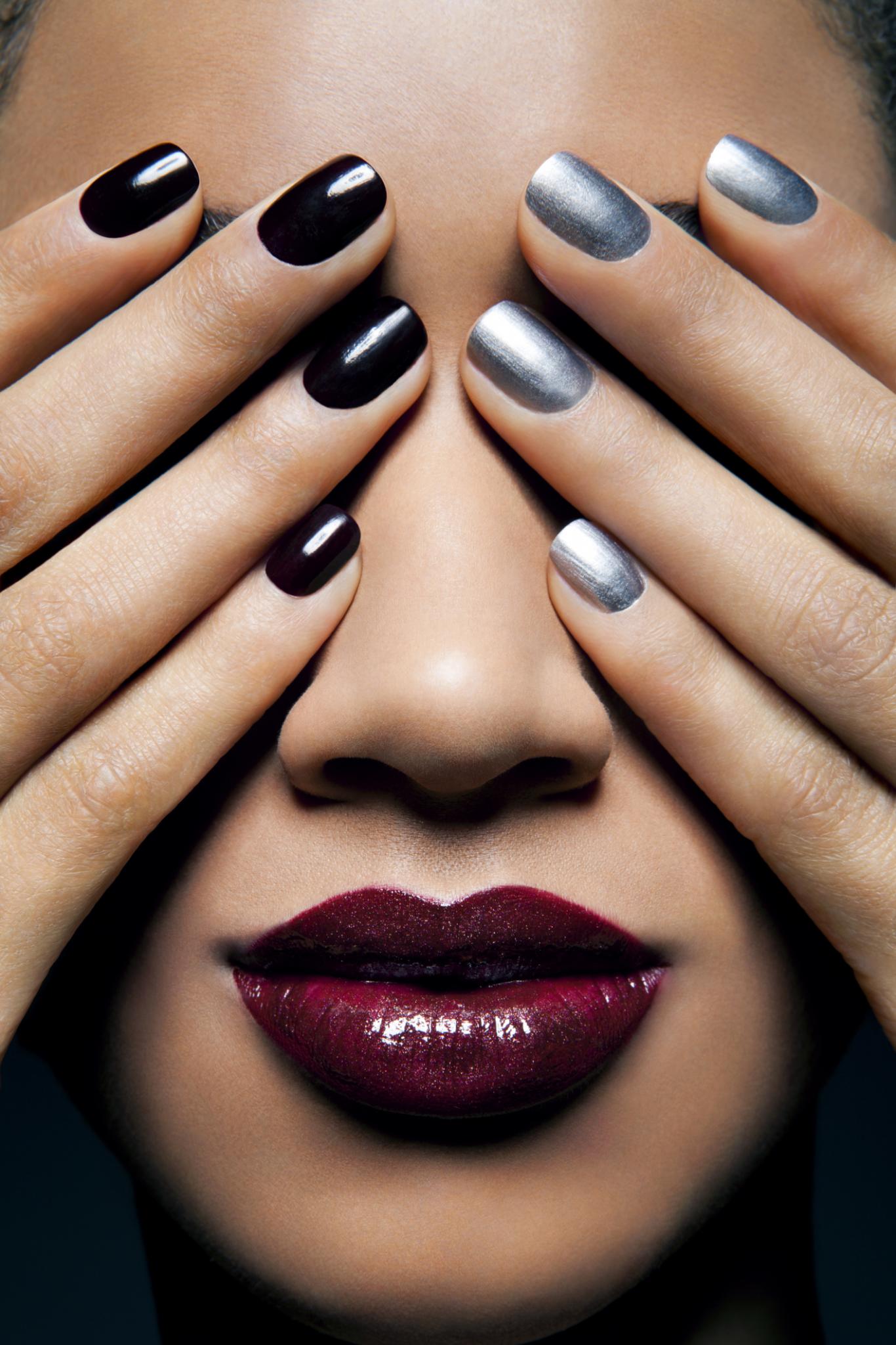 20 Holiday Manis We're Dying To Rock this Season
