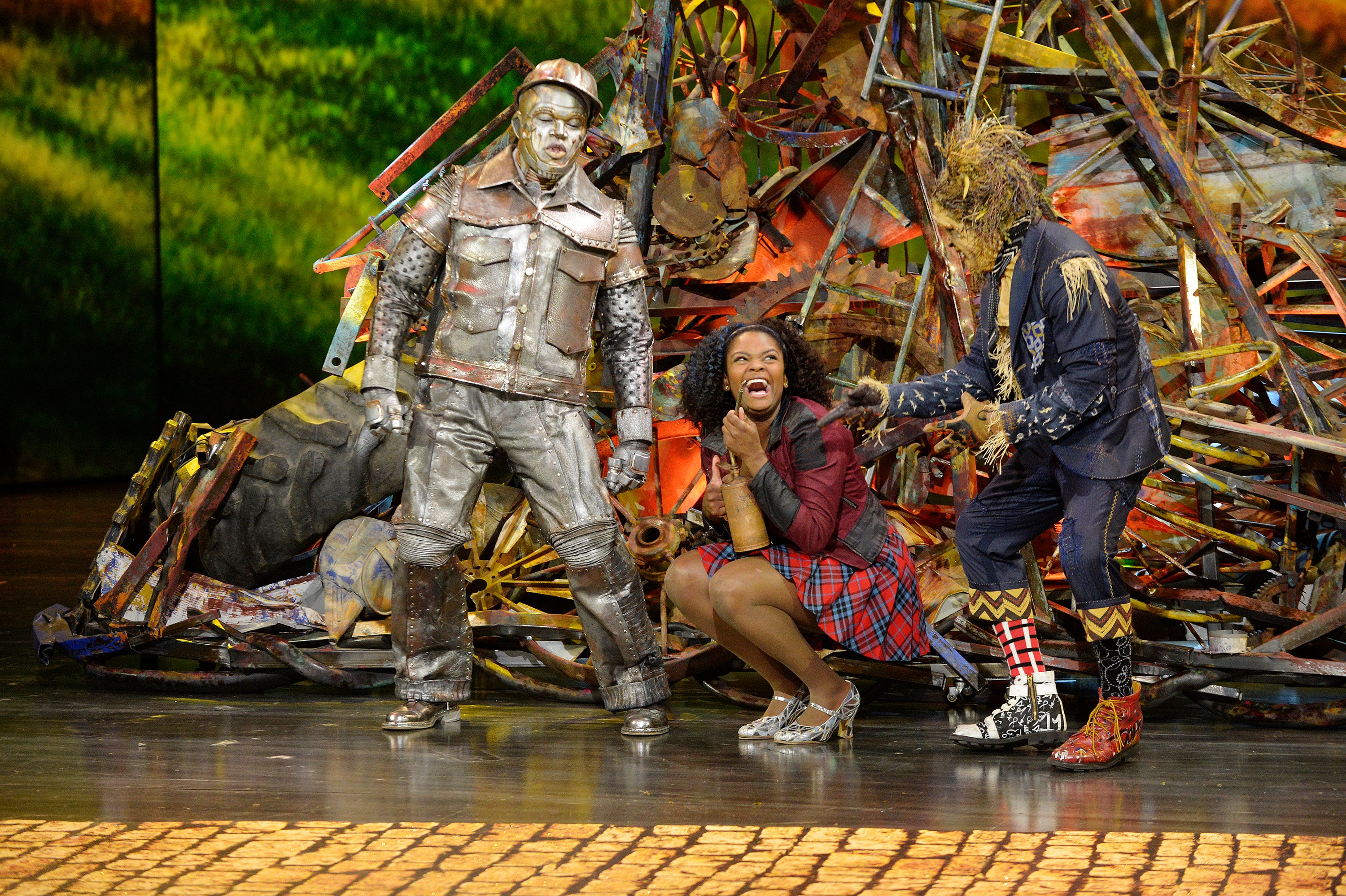 ‘The Wiz Live’ Eases on Past ‘Peter Pan Live’ in NBC Ratings