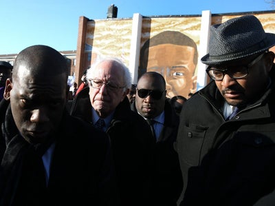 Bernie Sanders Tours Baltimore Neighborhood Where Freddie Gray Was Arrested