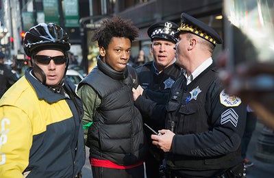 PHOTOS: Chicago Protests Erupt After Mayor Issues Apology for Laquan McDonald’s Death