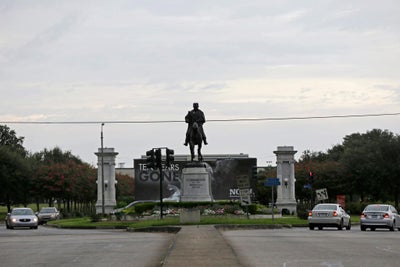 New Orleans Will Remove Confederate Monuments Around the City