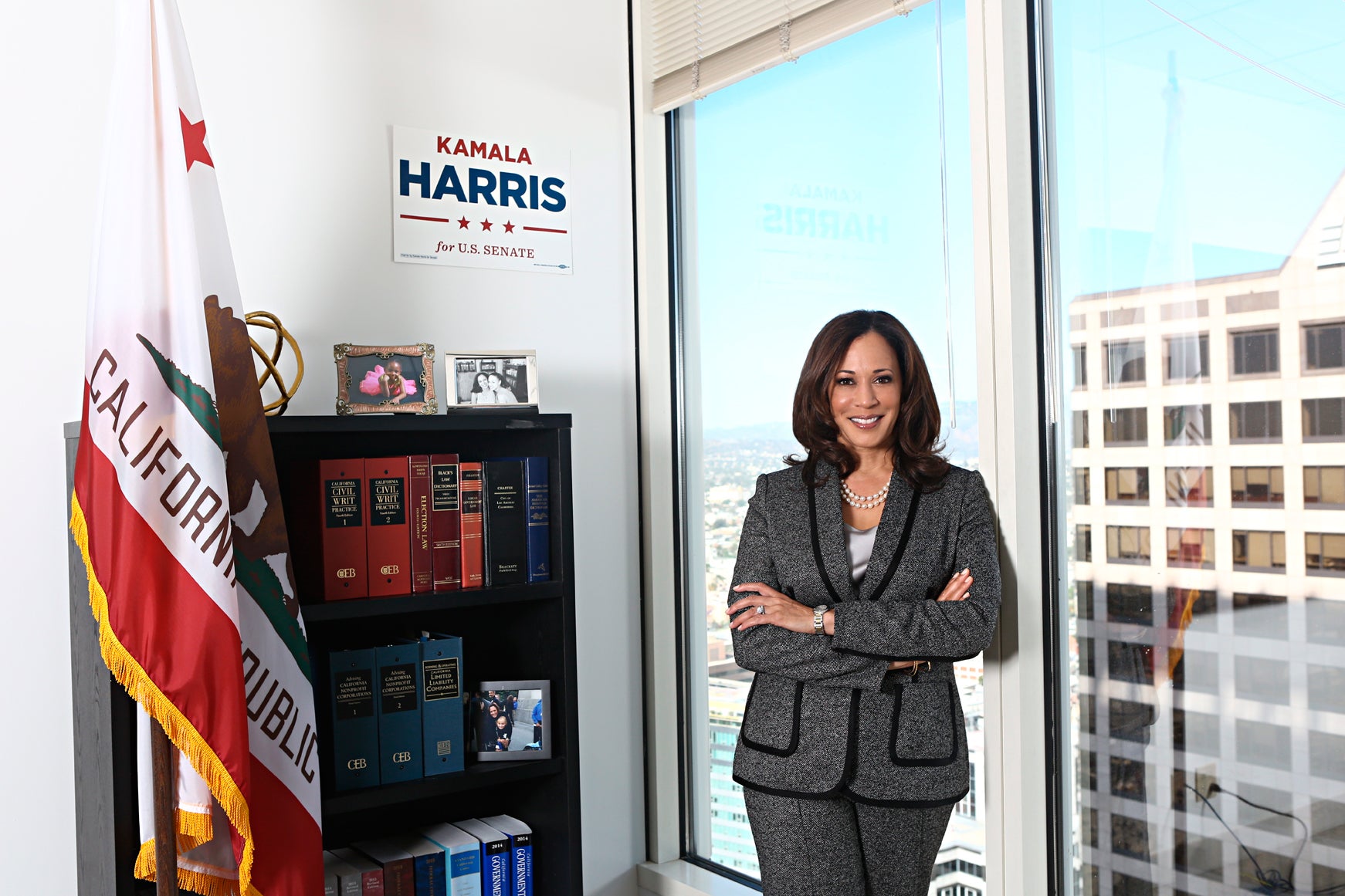 California Attorney General Kamala Harris Plans to be America's Next Black Female Senator