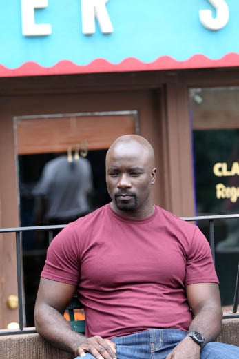 'Jessica Jones' Star Mike Colter Is #MCM Every Day