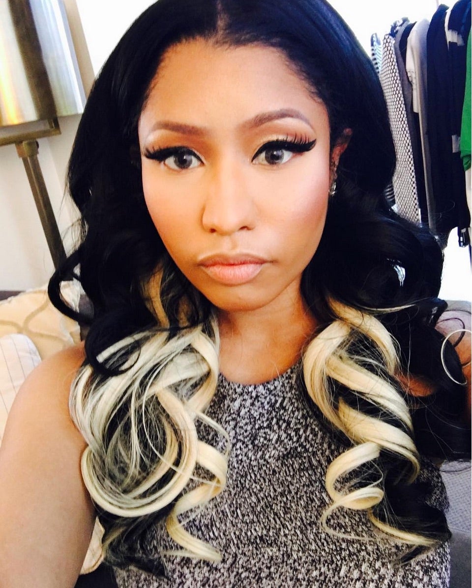 Nicki Minaj’s Two-Toned Curls Will Have You Running to Your Stylist
