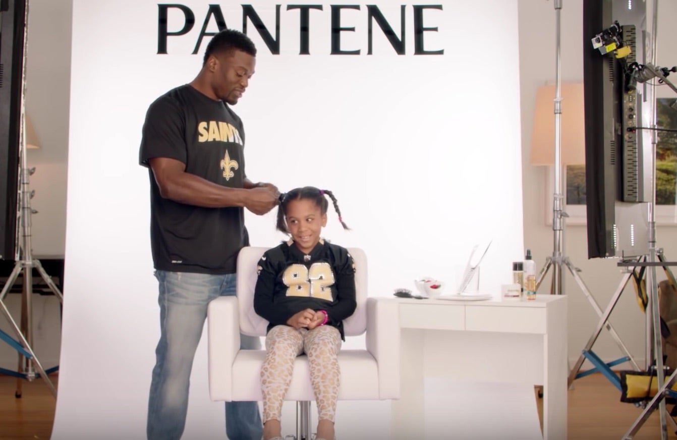 Must See: NFL Players Do Their Daughters' Hair in Super Bowl Commercials