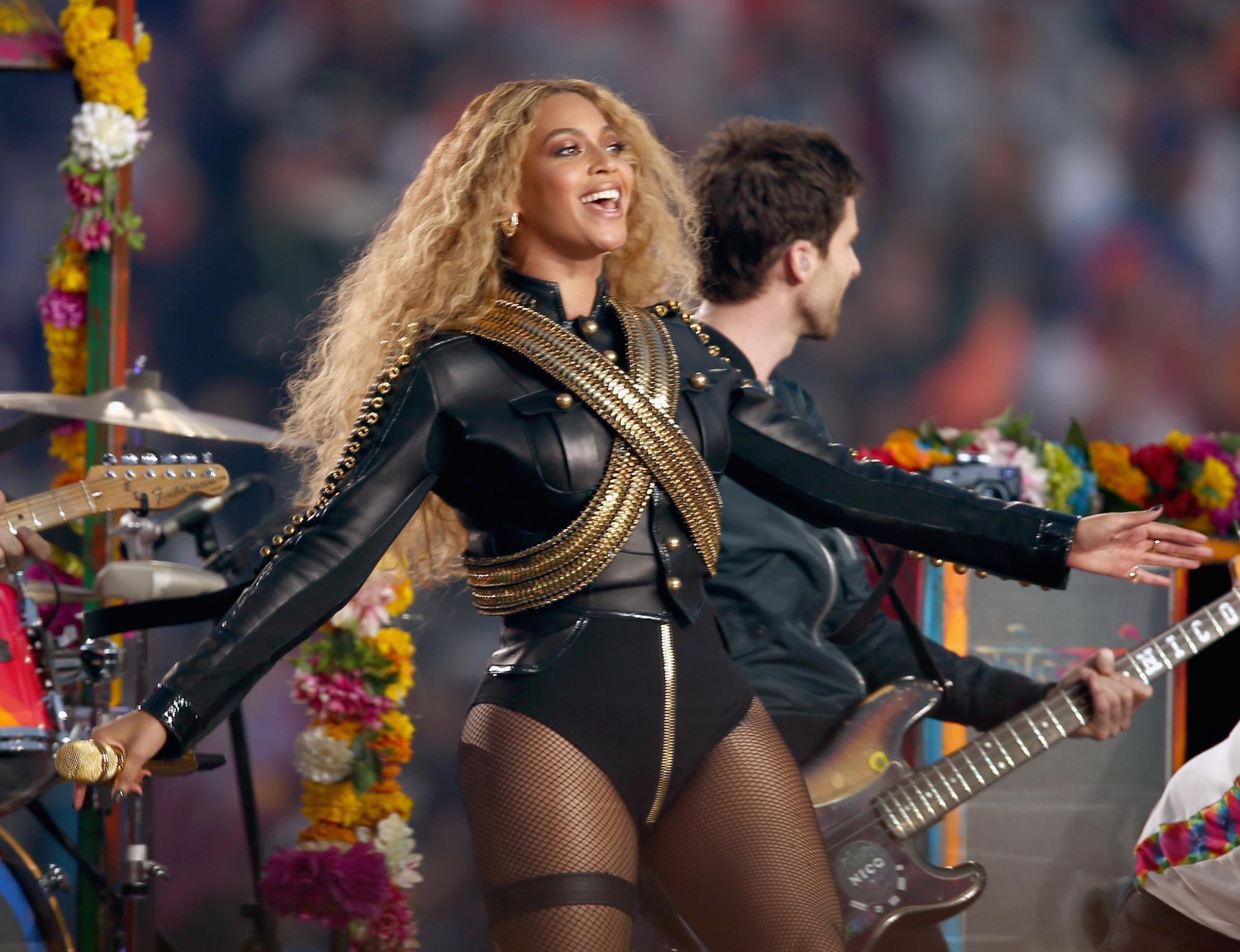 EXCLUSIVE: Beyonce’s Stylist Spills Tea on Michael Jackson Tribute During Super Bowl Performance