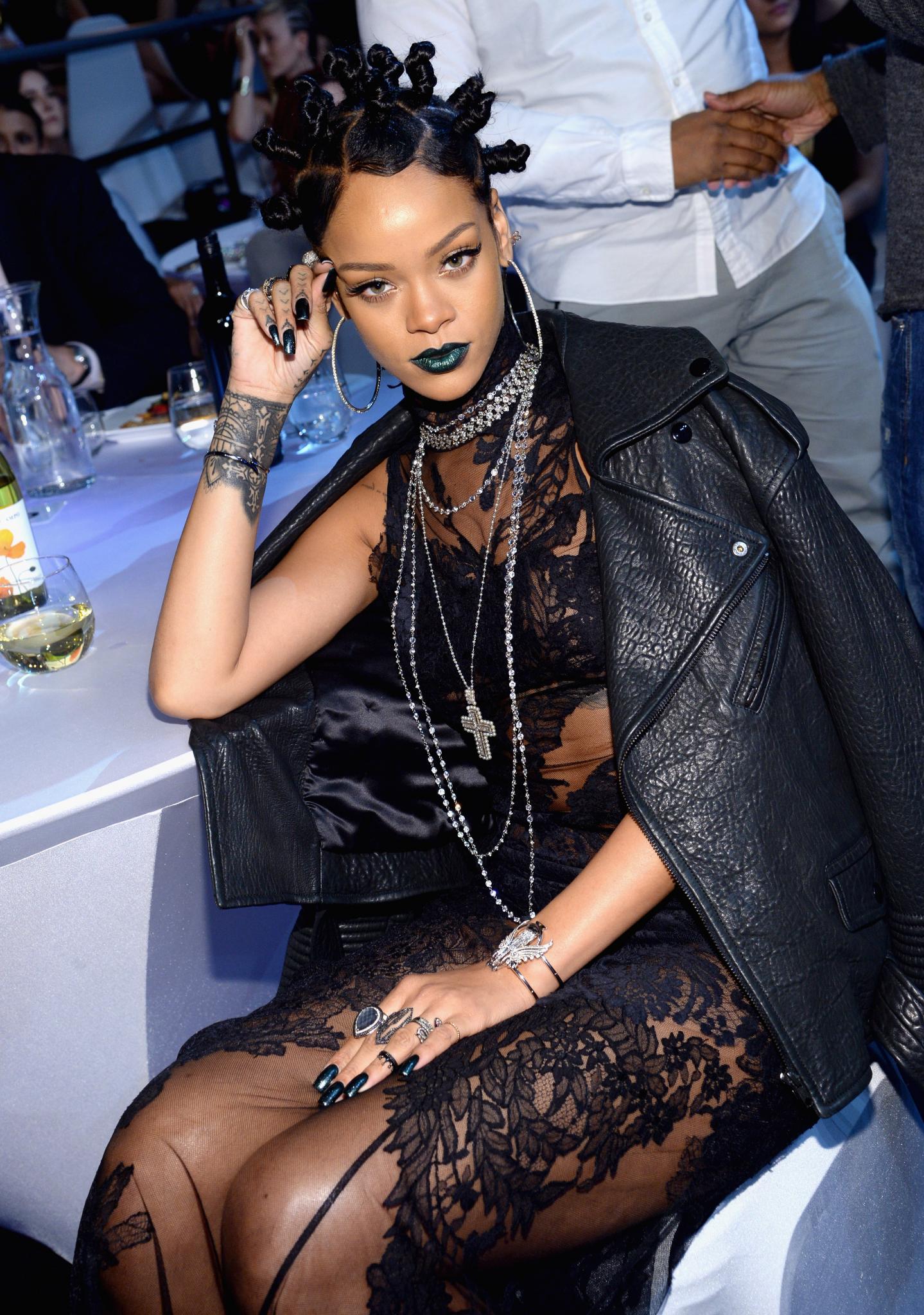 8 of Rihanna’s Most Game Changing Hairstyles
