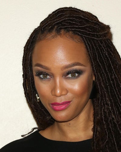 Here’s How To Nail Tyra Banks’ Glam Beauty Look