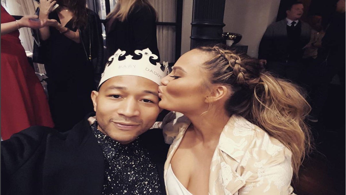 Chrissy Teigen and John Legend Baby Shower Essence(01)