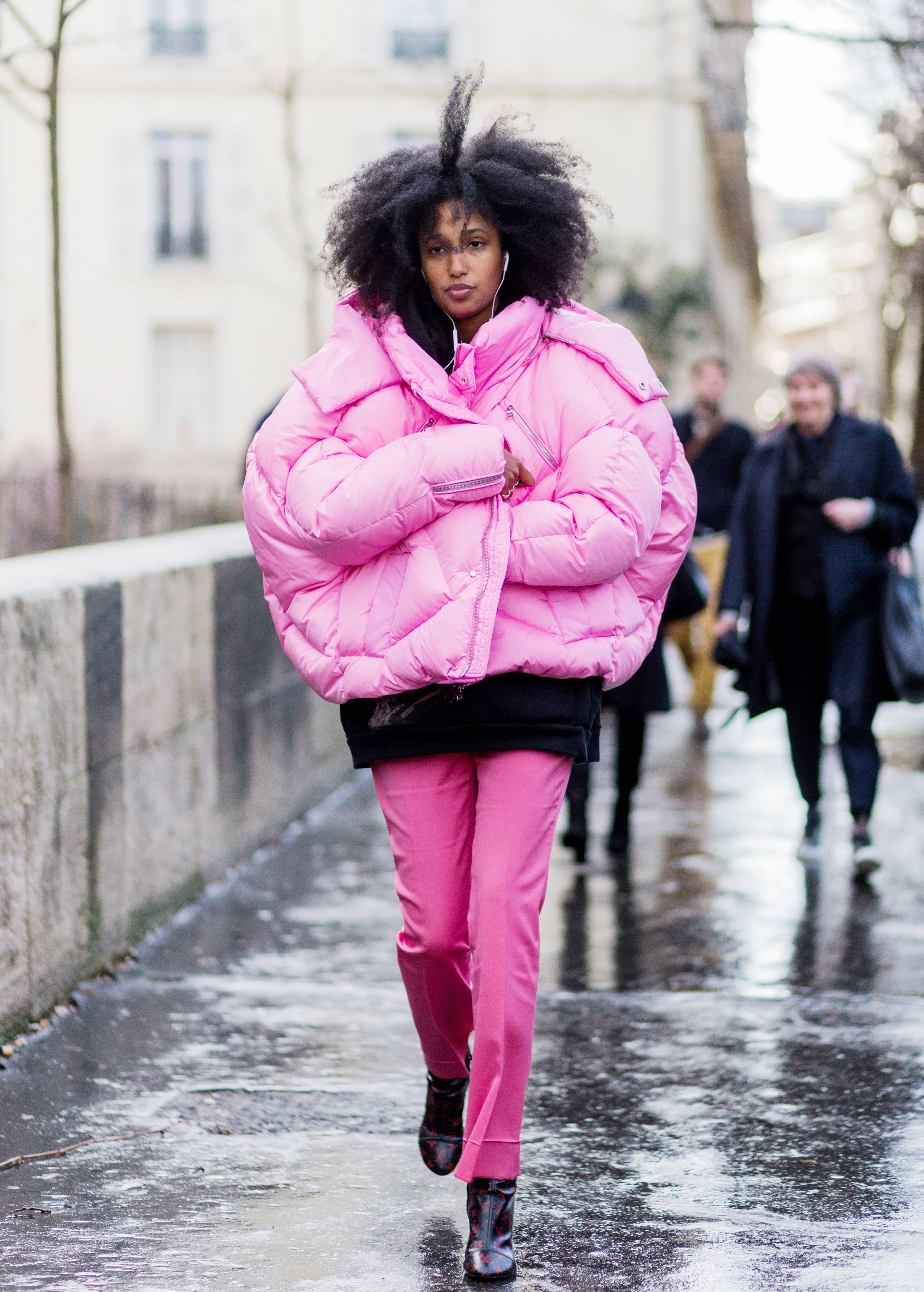 Street Style 47 Stunning Black Women Taking Paris Fashion