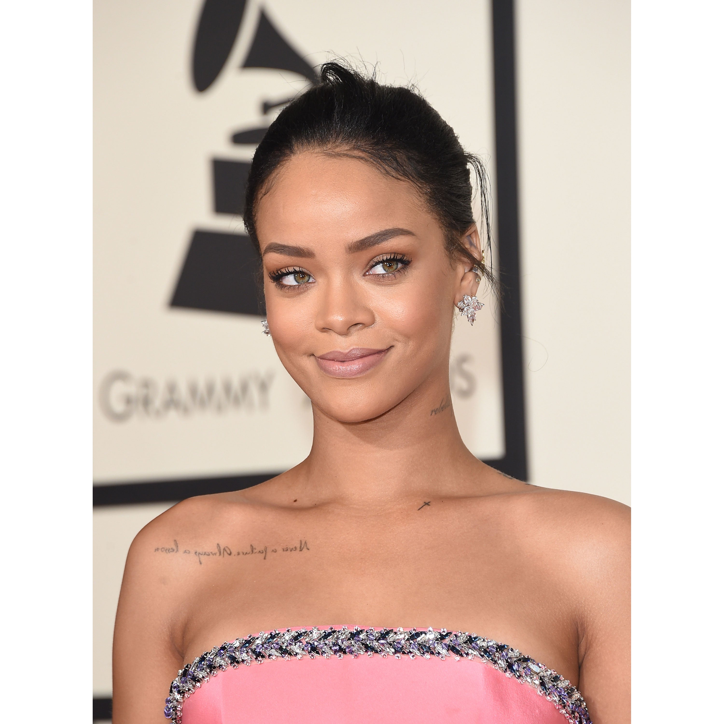 15 Beauty Items We Want To See From Rihanna’s Makeup Line
