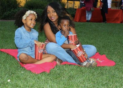 18 Most Beautiful Black Mommy Bloggers Who Make it Work and Give Us Life