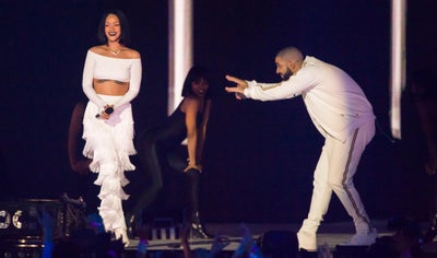 35 Reasons Why Rihanna Is Winning In Life