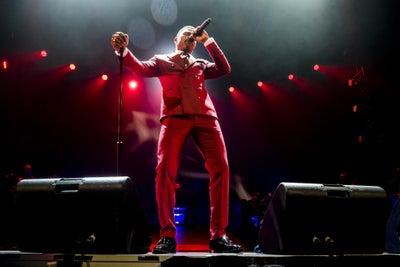 ESSENCE Fest Headliner Maxwell Dishes on Having ‘No Swag’ and the Haircut That Had Fans Crying