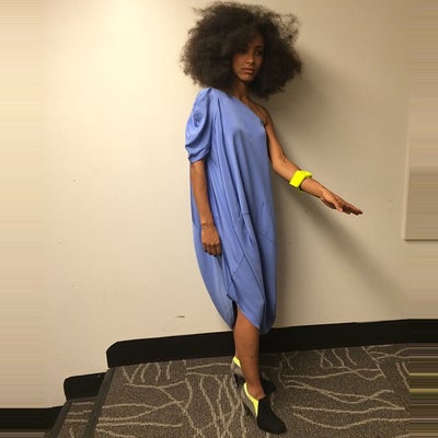 This is how Esperanza Spalding Gets her Awesome Afro