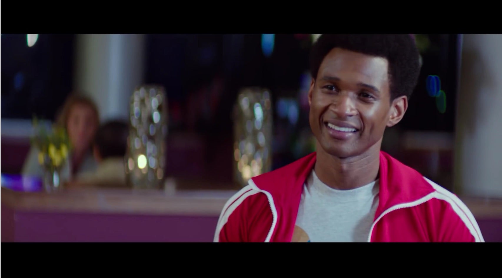 Here's A First Look At Usher As Sugar Ray Leonard In The New Trailer For "Hands Of Stone"
