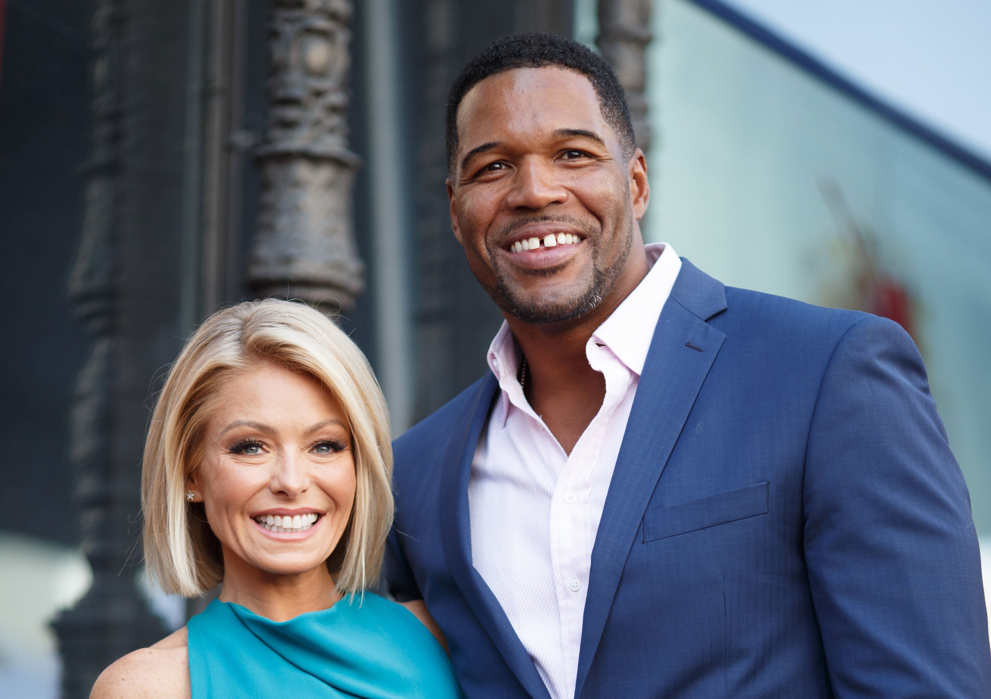 Despite the Drama Behind the Scenes, 'Live with Kelly and Michael' Take Home Daytime Emmy

 
