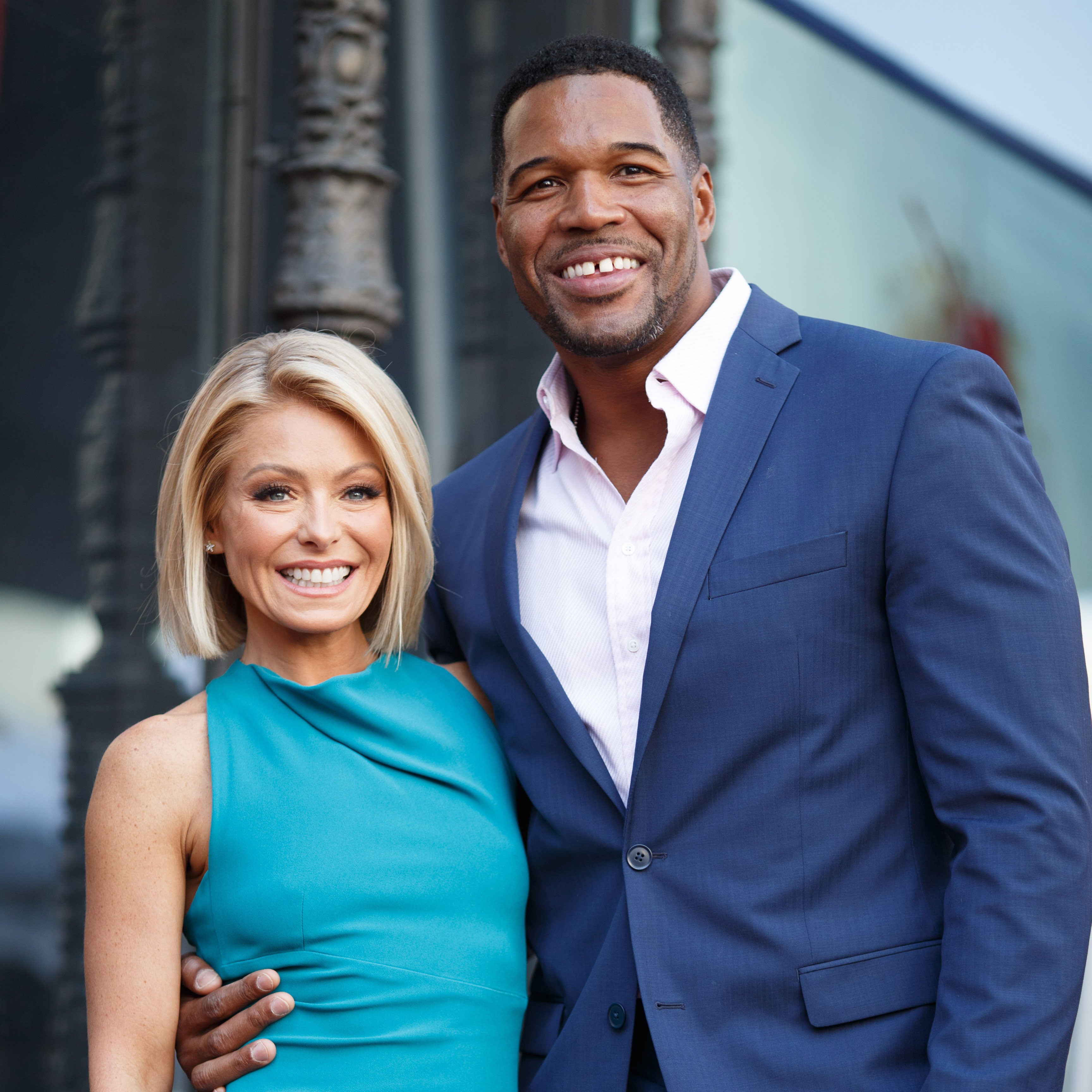 Despite the Drama Behind the Scenes, 'Live with Kelly and Michael' Take Home Daytime Emmy

 
