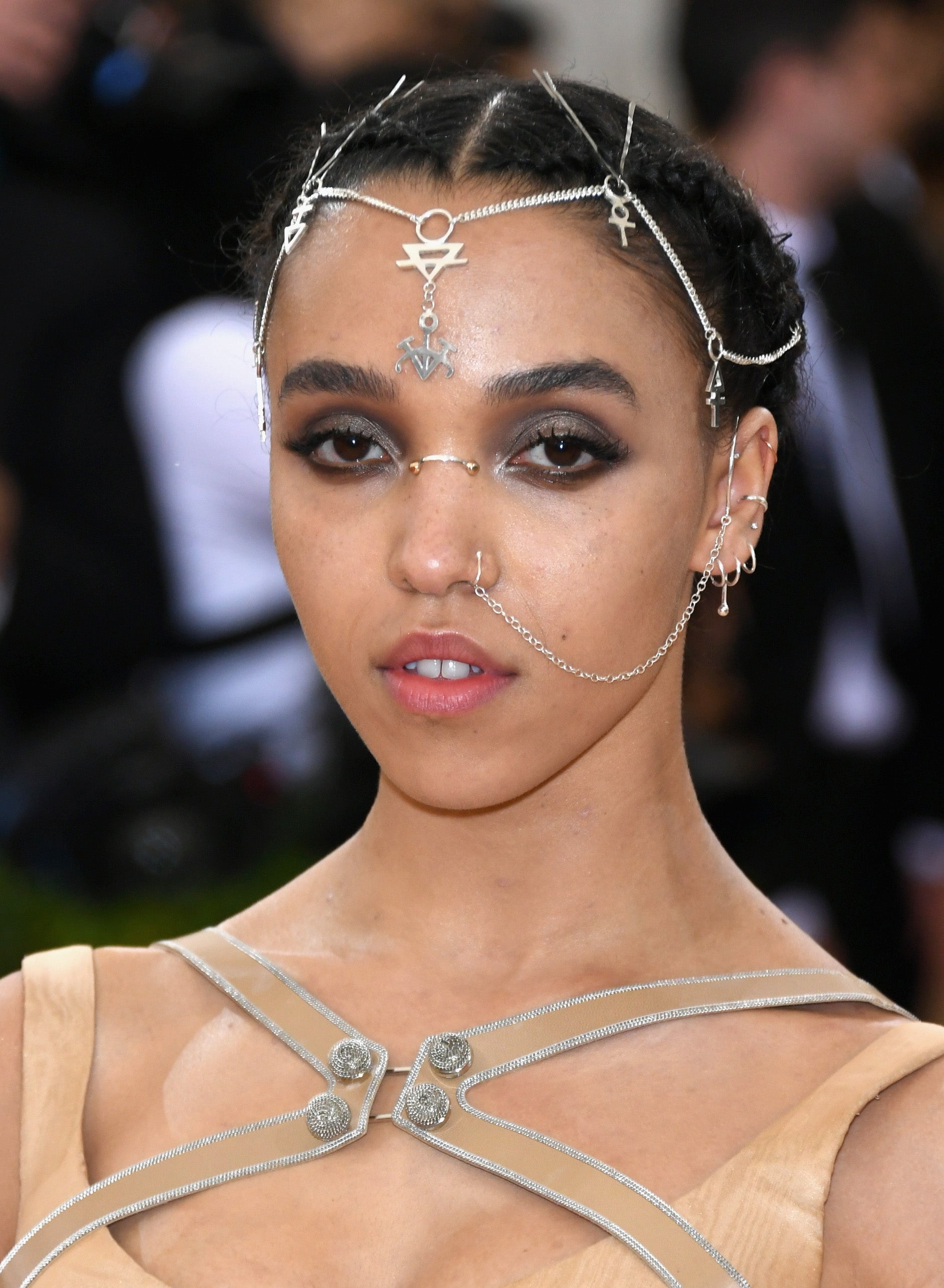 22 Seriously Stunning Hair and Beauty Looks from the Met Gala 2016
