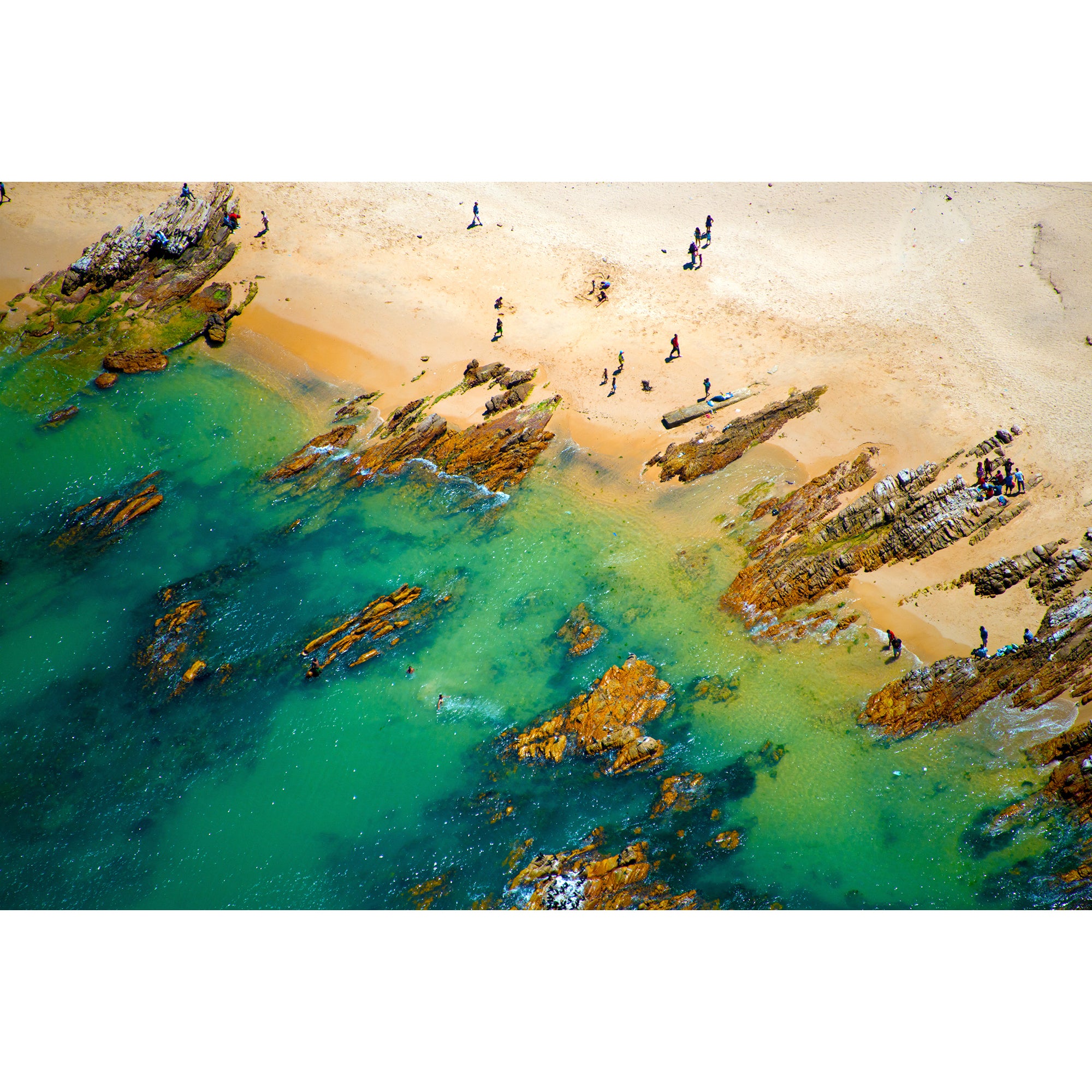 17 Breathtaking Aerial Beach Photos That Will Make You Want to Travel Right Now
