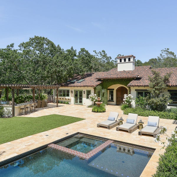 [Steph and Ayesha Curry's Orinda Home is For Sale] Essence