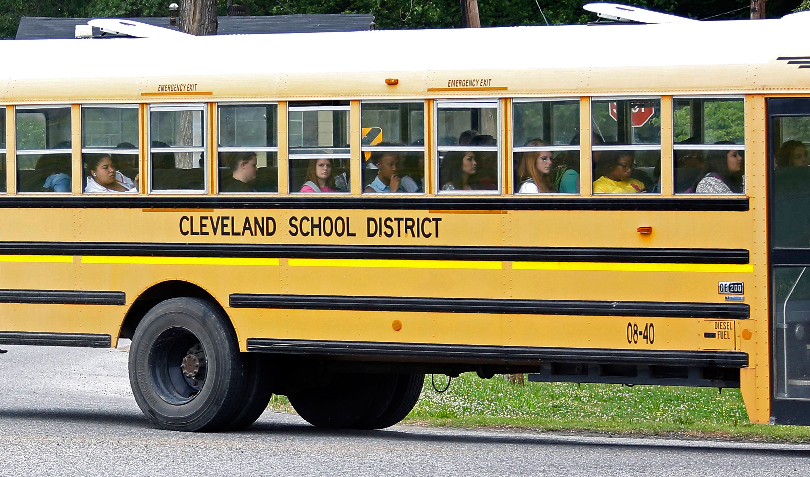 Mississippi Town Ordered to Desegregate Its Schools
