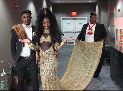 Teen Kills It in ‘Coming to America’-Inspired Prom Dress