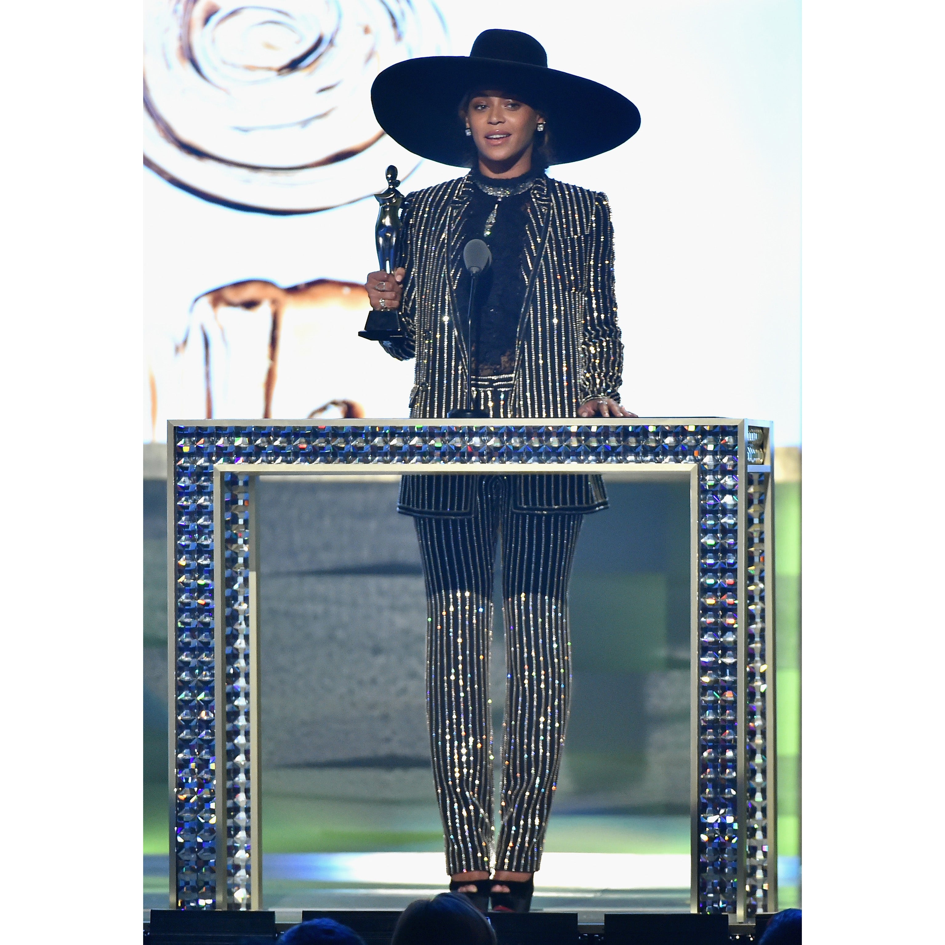 Beyonce, Ciara and More Stars Shine at the 2016 CFDA Awards

