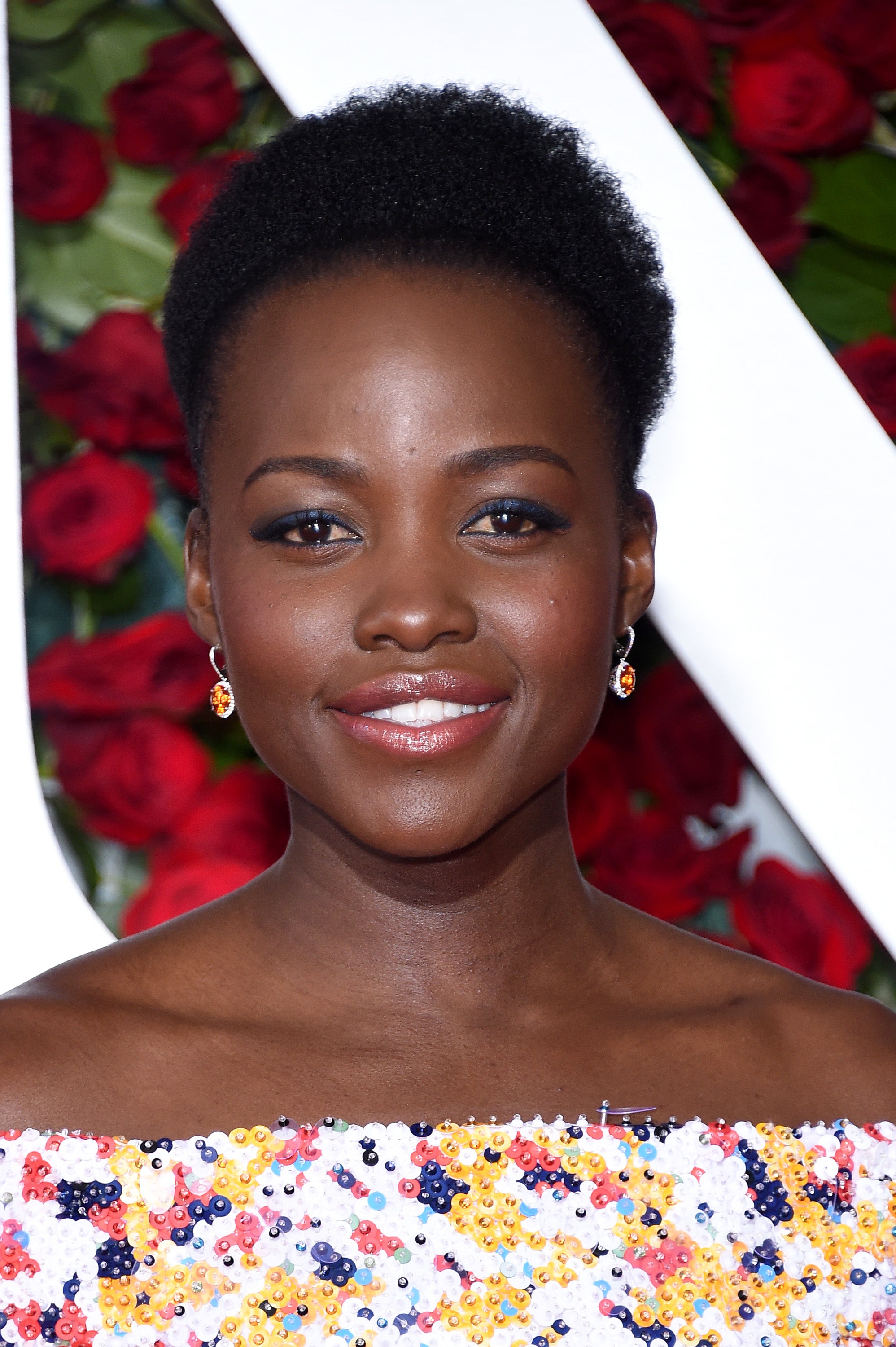 16 Gorgeous Hair and Beauty Looks from the 2016 Tony Awards

