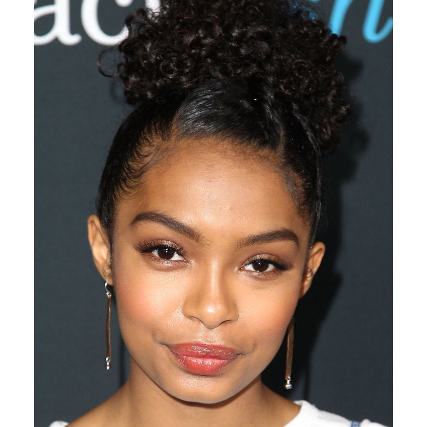Yara Shahidi Looking For A “Nonexistent Curly Hair Emoji" To Rep Her Hair

