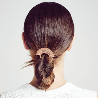 17 Stylish Ways to Dress Up Your Hair