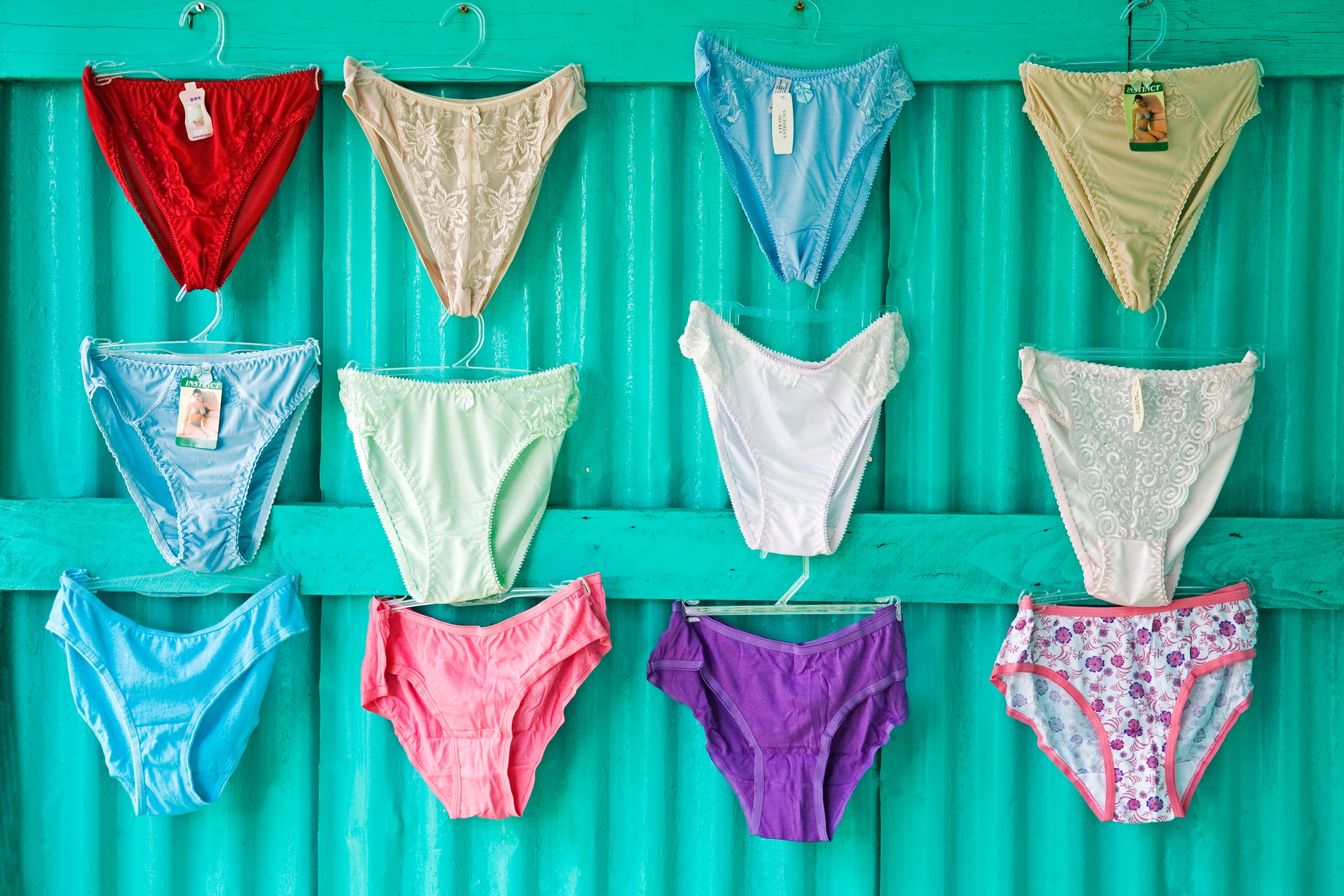 7 Things You Can Do To Keep Your Lady Parts Fresh This Summer
