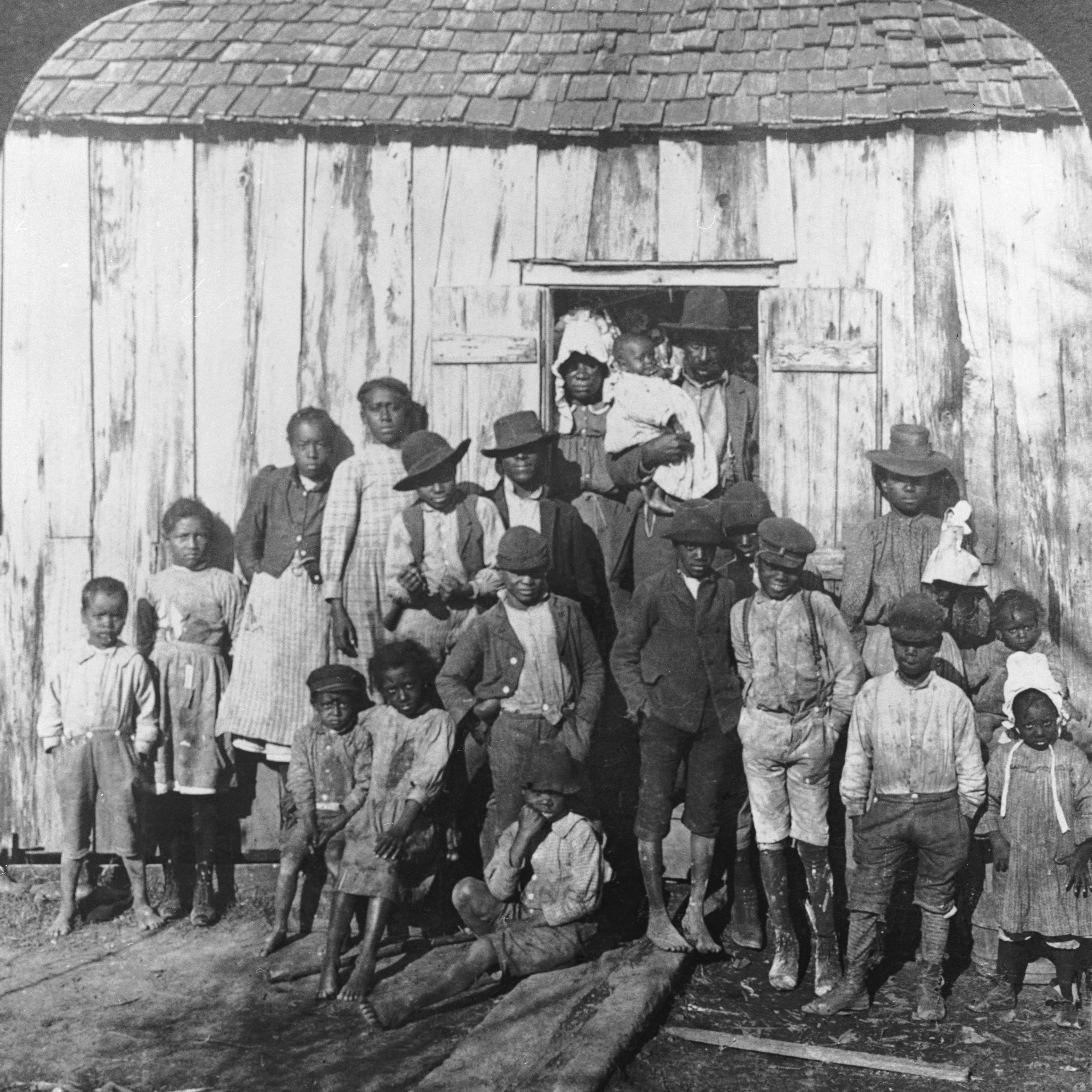 #TBT: 22 Vintage Photos of Black Families To Get You Ready For Your Next Family Reunion
