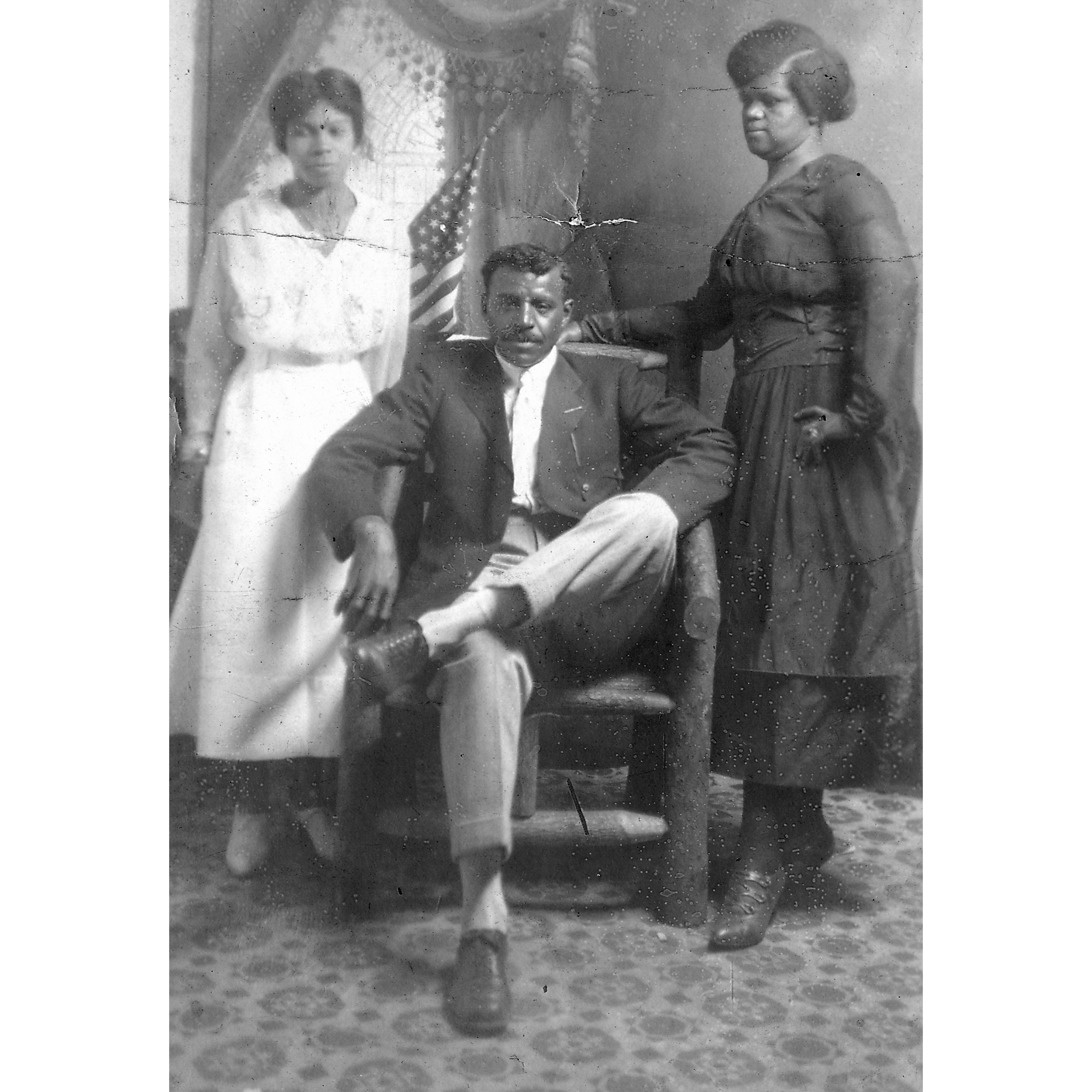 #TBT: 22 Vintage Photos of Black Families To Get You Ready For Your Next Family Reunion
