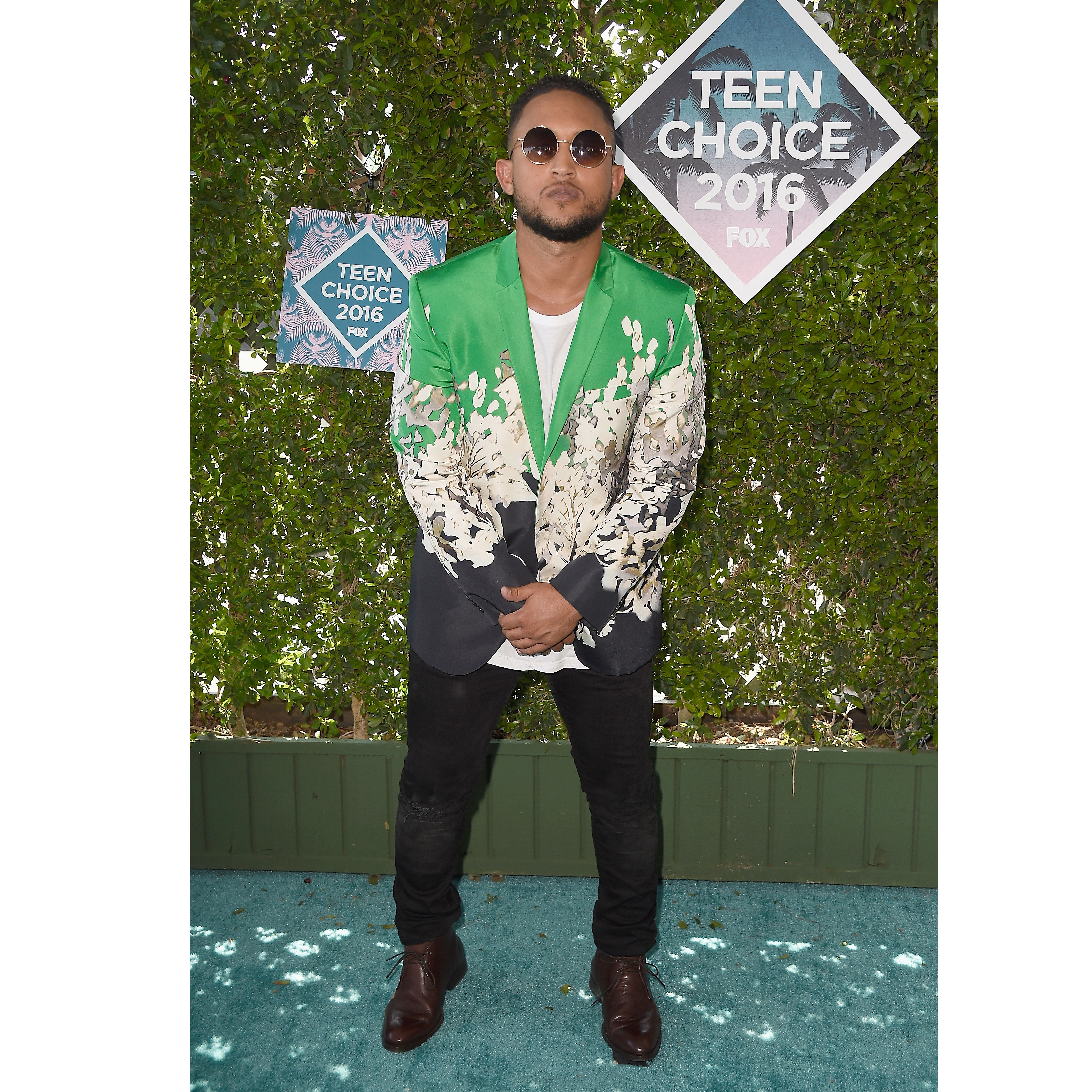 All The Dazzling Stars Who hit up the Teen Choice Awards