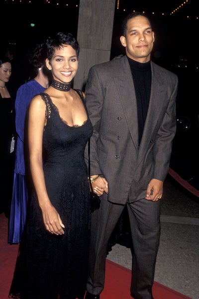 31 Throwback Photos of Halle Berry’s Fabulous ’90s Style