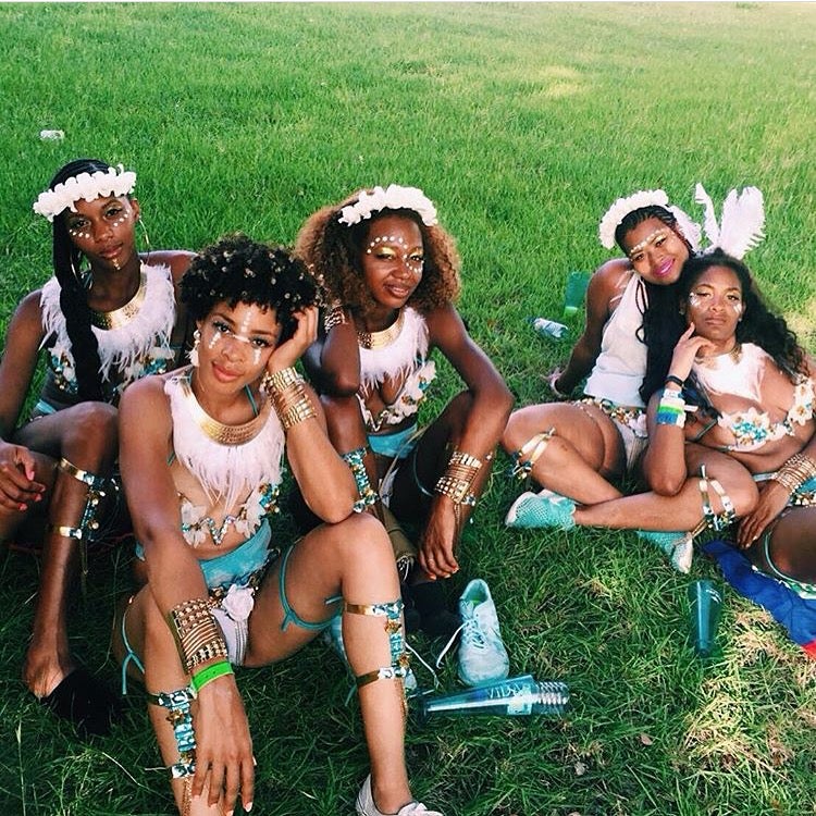 The 15 Best Black Travel Moments You Missed This Week: Sweet Kisses in South Africa
