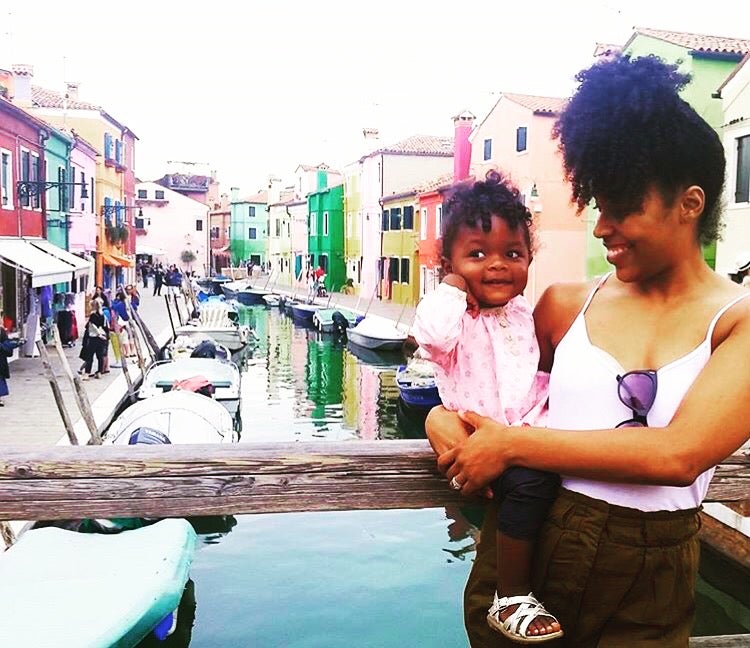 The 15 Best Black Travel Moments You Missed This Week: Sweet Kisses in South Africa
