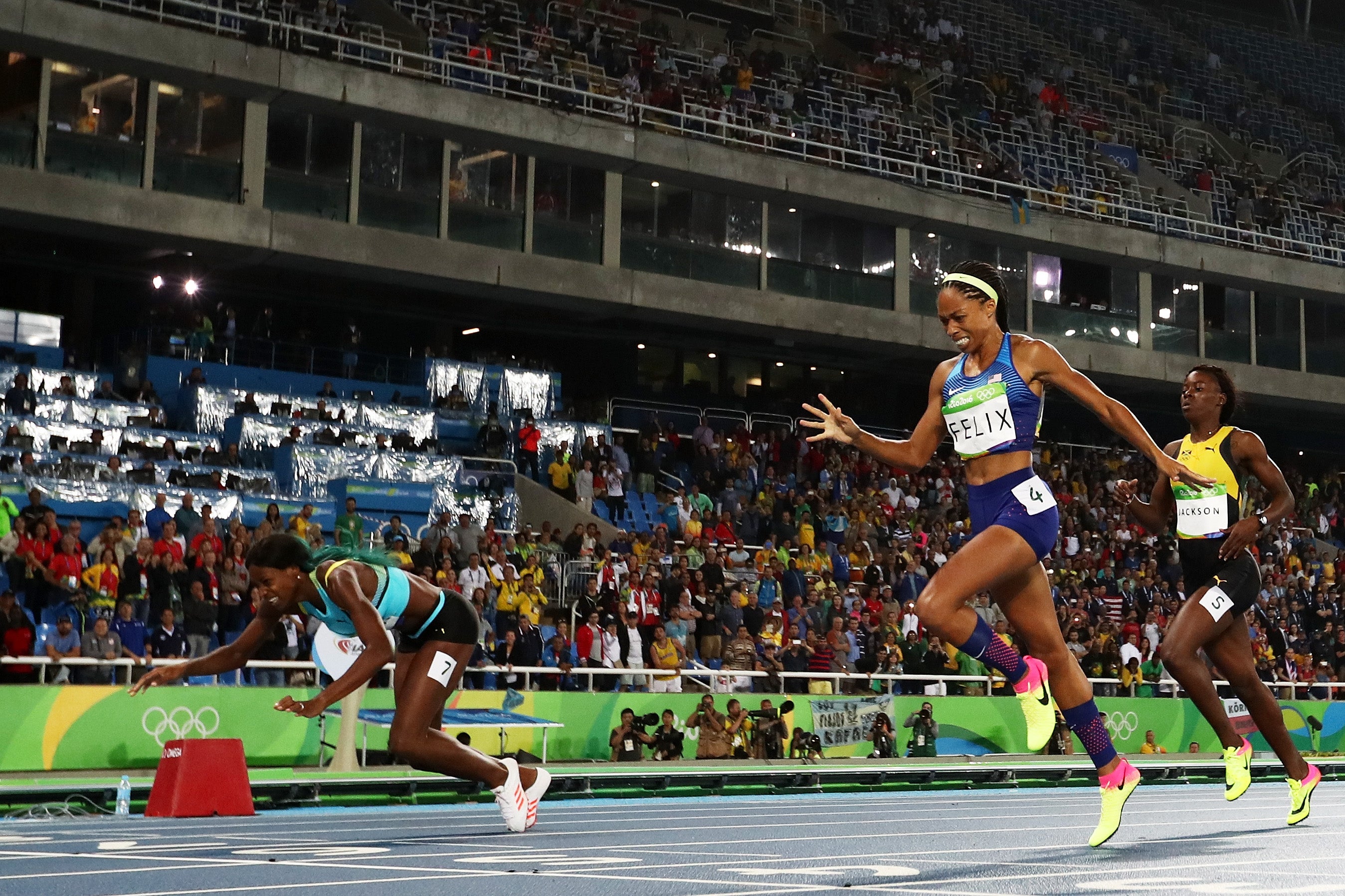 Shaunae Miller's Finish Line Dive At the Olympics Has Social Media Divided
