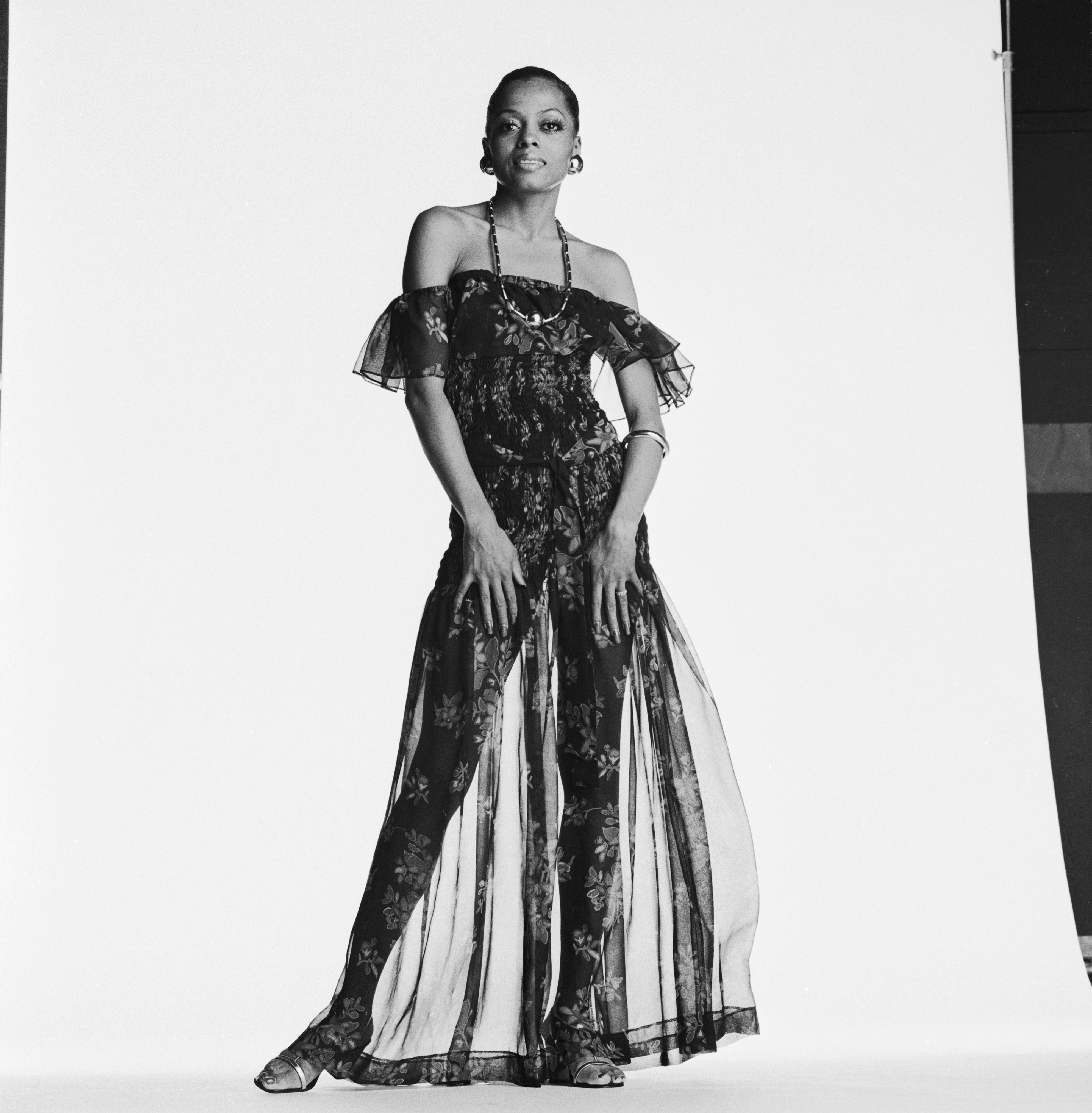 9 Throwback Diana Ross Outfits We'd Wear Right This Second
