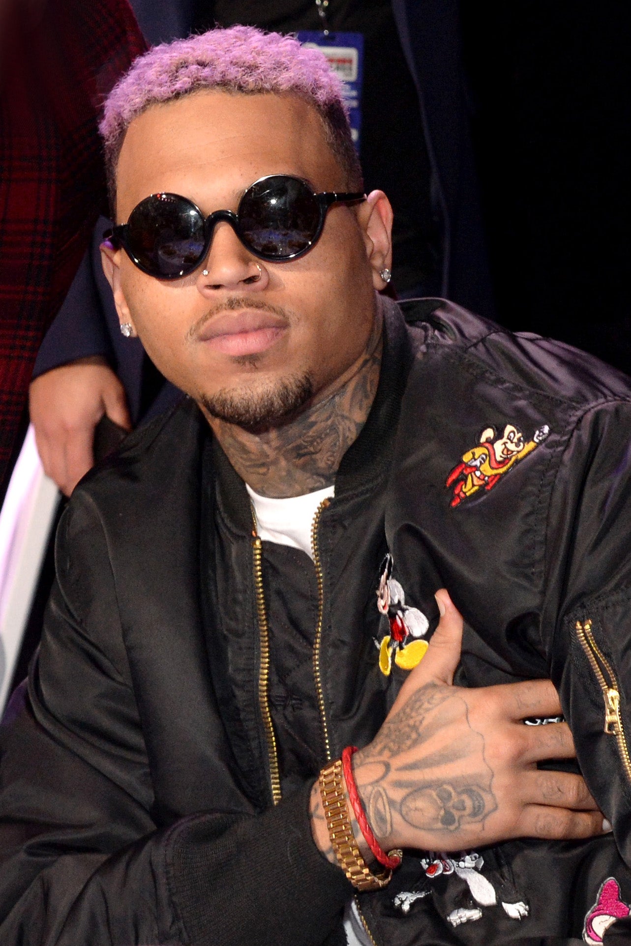 10 of The Coolest Chris Brown Hairstyles to Try  Cool Mens Hair