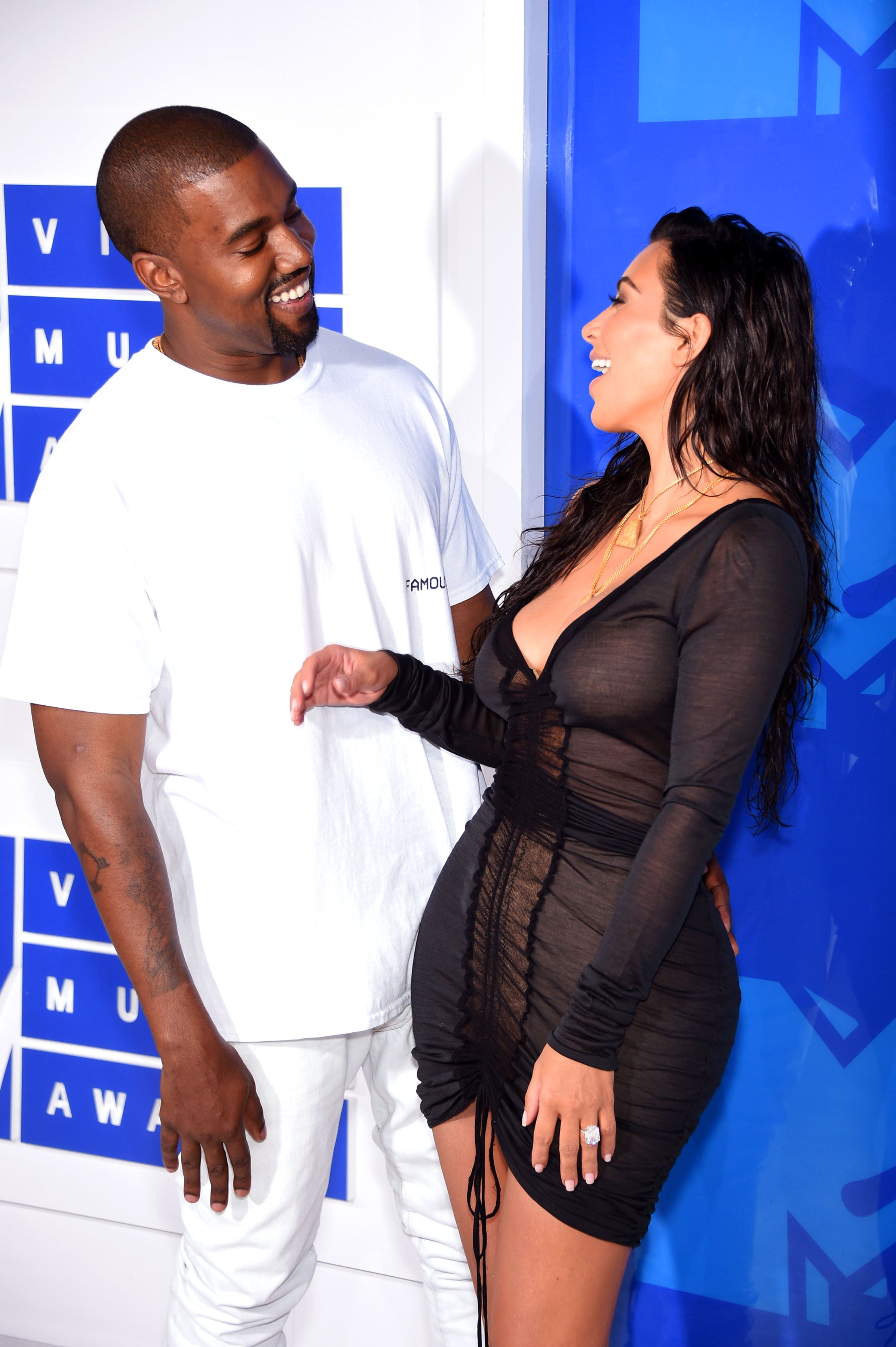 The Cutest Celebrity Couples at the 2016 MTV VMAs
